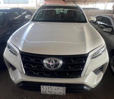 Al Hamra, Vehicles, Cars & Trucks , SAR 90000,  Toyota Fortuner TRD,  2022,  Automatic,  175000 KM,