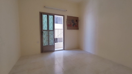 Manama, Apartments, Flats, Houses & Villas, BHD 100/year,  1 BR,  Manama:- 1Bhk Unfurnished Flat On Rent Close To Sacred Heart Church..