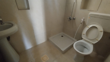 Manama, Apartments, Flats, Houses & Villas, BHD 100/year,  1 BR,  Manama:- 1Bhk Unfurnished Flat On Rent Close To Sacred Heart Church..