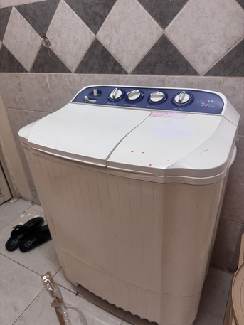 Dammam, Appliances, SAR 120,  Washing Machine LG 3.8 Kg Semi Auto