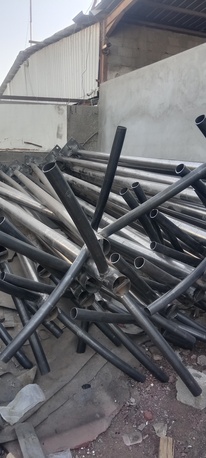 Riyadh, Construction, للحدادة و المونيم،الذجاج