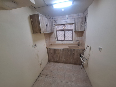 Hoora, Apartments, Flats, Houses & Villas, BHD 160/year,  1 BR,  Semi Furnished 1 Bedroom Flat In Hoora