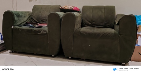 Riyadh, Furniture, SAR 150,  Used Sofa Set 3+1+1 In Good Condition On Urgent Sale