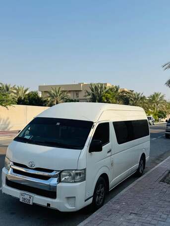 Dubai, Passenger Transport, دليل شامل لتأجير فان 14 راكب في دبي – الحل الأ