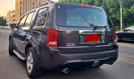 Jeddah, Vehicles, Cars & Trucks , SAR 30,  Honda Pilot,  2015,  Automatic,  320000 KM,    Family SUV