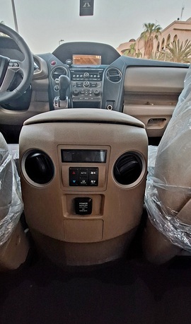Jeddah, Vehicles, Cars & Trucks , SAR 30,  Honda Pilot,  2015,  Automatic,  320000 KM,    Family SUV