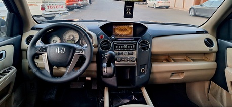Jeddah, Vehicles, Cars & Trucks , SAR 30,  Honda Pilot,  2015,  Automatic,  320000 KM,    Family SUV