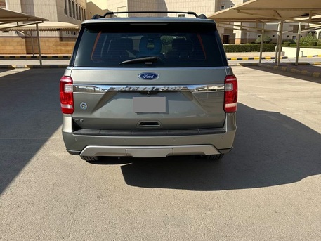 Riyadh, Vehicles, Cars & Trucks , SAR 122000,  Ford Expedition XLT (Leather With Parnoramic Sun Roof),  2019,  Automatic,  98600 KM,   Ford Expedition