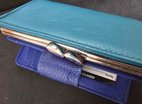 Juffair, Purses & Wallets, BHD 1,  Womens Wallet For Sale