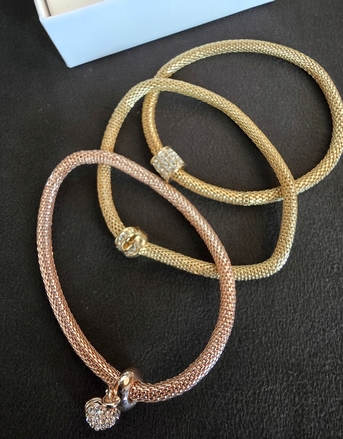 Juffair, Jewelry, BHD 5,  Amanda Buckley Set Of 5 Bracelets For Sale