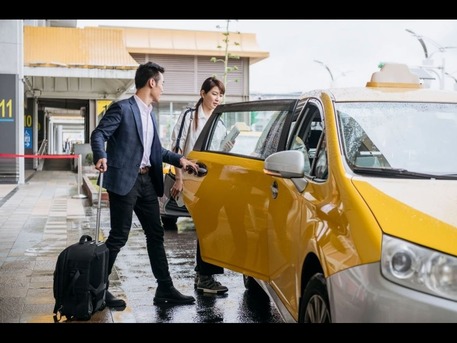 Melbourne, Business Partners, Romsey Taxi Service