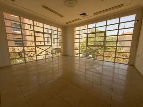 Mahooz, Villas, BHD 1200,  5BR Private Villa For Rent In Mahooz | Private Swimming Pool | Family Luxury