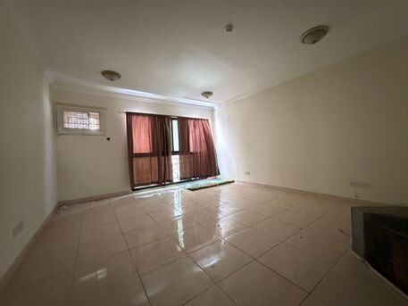 Adliya, Apartments, Flats, Houses & Villas, BHD 230/month,  3 BR,  Semi-Furnished Apartment For Rent In Adliya