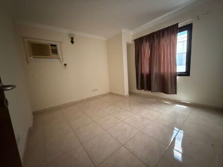 Adliya, Apartments, Flats, Houses & Villas, BHD 230/month,  3 BR,  Semi-Furnished Apartment For Rent In Adliya