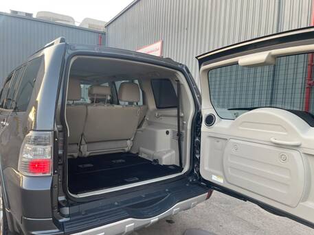 Al Rawdah, Vehicles, Cars & Trucks , SAR 43000,  Mitsubishi Pajero,  2017,  Automatic,  385000 KM,  For Sell