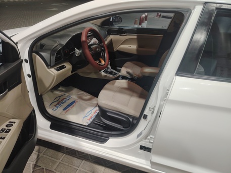 Dammam, Vehicles, Cars & Trucks , SAR 26000,  Hyundai Elantra,  2019,  Automatic,  690000 KM,  For Quick Sale