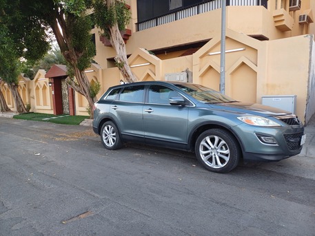Jeddah, Vehicles, Cars & Trucks , SAR 32000,  Mazda CX-9,  2011,  Automatic,  294000 KM,  Well Maintained 8 Seater Family Car