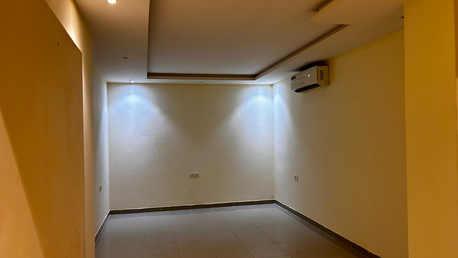 Al Malaz, Housing Exchanges, SAR 35000/year,  3 BR,  3bhk With Fixed Parking, For Family Immediately Available