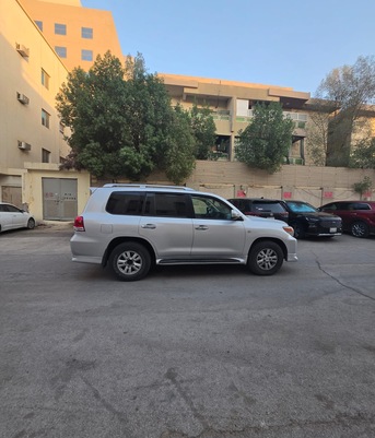 Al Malaz, Vehicles, Cars & Trucks , SAR 60000,  Toyota Land Cruiser,  2008,  Automatic,  360032 KM,