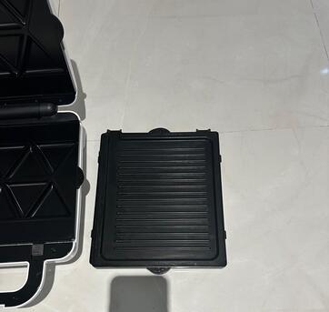 Riyadh, Appliances, SAR 650,  TOASTER KENWOOD AND COFFEE MACHINE DOLCE GUSTO EDGE