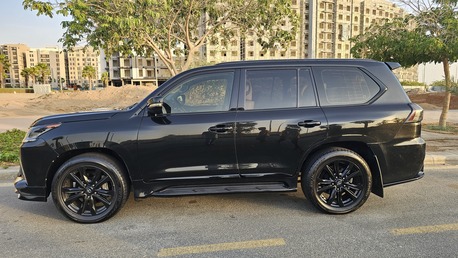 Mushrefah, Vehicles, Cars & Trucks , SAR 230000,  Lexus LX 570 KURO Black Edition Full Optoin Year 2018,  2018,  Automatic,  225 KM,