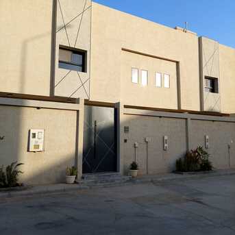 Al Rawdah, Villas, SAR 70000,  Family Villa 3 Floor With Big Loan And Large Space Well Maintain House With Ejar
