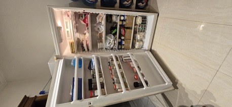 Riyadh, Appliances, SAR 2000,  Kelvinator Upright Freezer 24 Ft