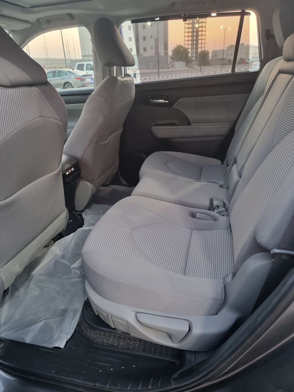 Dammam, Vehicles, Cars & Trucks , SAR 129500,  Toyota Highlander Hybrid,  2023,  Automatic,  27000 KM,  Toyota Highlander  GLE