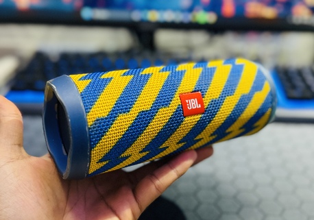 Juffair, Electronics, BHD 30,  JBL Flip 4 Portable Bluetooth Speaker Original