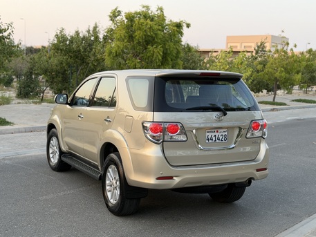 Manama, Vehicles, Cars & Trucks , BHD 4200,  Toyota Fortuner,  2013,  Automatic,  300000 KM,