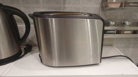 Riyadh, Household Items, SAR 159,  Philips Slice Toaster & Electric Kettle