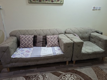 Riyadh, Household Items, SAR 450,  06 Seaters Sofa Set Heavy Wood Based Good Quality