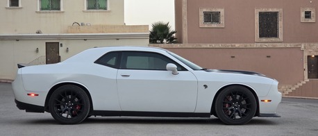 Riyadh, Vehicles, Cars & Trucks , Dodge Challenger,  2015,  Automatic,  56000 KM,  Hellcat Low Mileage