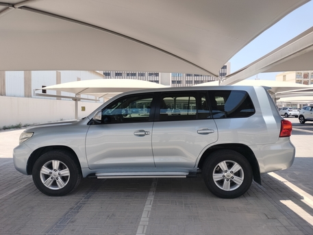 Salmaniya, Vehicles, Cars & Trucks , Toyota Land Cruiser,  2014,  Automatic,  190000 KM,    V6
