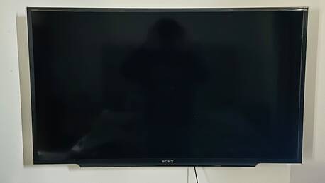 Segaya, Appliances, BHD 50,  Sony Smart TV 42" In Excellent Condition