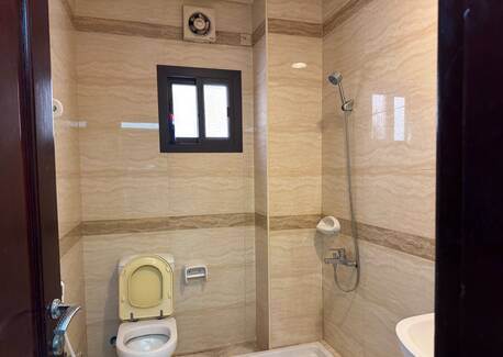 Zinj, Apartments, Flats, Houses & Villas, BHD 100/month,  1 BR,  Sharing Accommodation With Kerala Family In Zinj