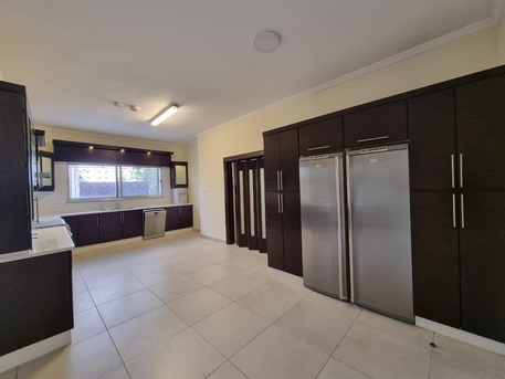 Abdoun, Apartments, Flats, Houses & Villas, JOD 30000/year,  3 BR,  360 Sq. Meter,  Ground Floor Apartment For Rent In Abdoun
