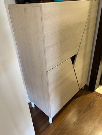 Obhur Al Shamaliyah, Furniture, SAR 400,  2 Shoe Cabinets (oak And Brown)
