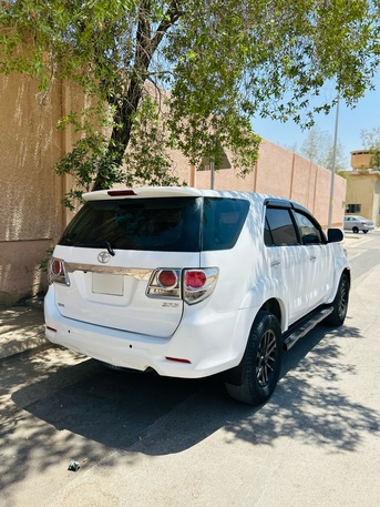 Riyadh, Vehicles, Cars & Trucks , SAR 39500,  Toyota Fortuner,  2014,  Automatic,  330000 KM,    MODEL 4 CYLINDER 4 WHEEL DRIVE