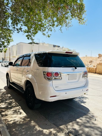 Riyadh, Vehicles, Cars & Trucks , SAR 39500,  Toyota Fortuner,  2014,  Automatic,  330000 KM,    MODEL 4 CYLINDER 4 WHEEL DRIVE