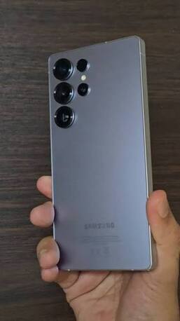 Umm Al Hassam, Mobile Phones, BHD 310,  Samsung Galaxy S25 Ultra &ndash; 12GB RAM / 256GB Storage &ndash; Silver Blue &ndash; Excellent Condition