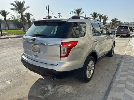 Jeddah, Vehicles, Cars & Trucks , SAR 30,  Ford Explorer,  2013,  Automatic,  220 KM,    Used