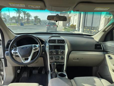 Jeddah, Vehicles, Cars & Trucks , SAR 30,  Ford Explorer,  2013,  Automatic,  220 KM,    Used