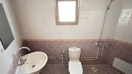 Jidhafs, Apartments, Flats, Houses & Villas, BHD 160/month,  3 BR,  95 Sq. Meter,  3BHK Apartment For Rent In Jidhafs - Large Hall
