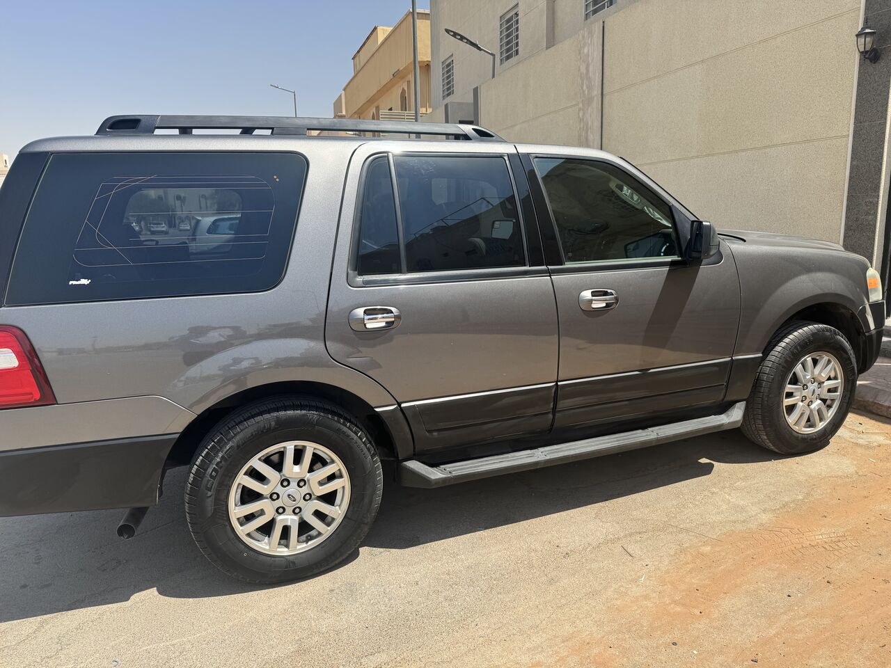 Al Naseem, Vehicles, Cars & Trucks , SAR 38000,  Ford Expedition XLT,  2013,  Automatic,  294000 KM,  Filipino Owner Well Maintained