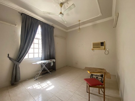 Manama, Rooms for Rent, BHD 85/month,  Room For Rent Opposite Bahrian Mall,from August 3rd, 85BHD.  C No:35472451