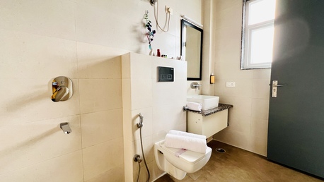 Gurgaon, Apartments, Flats, Houses & Villas, INR 2500/day,  Furnished,  Studio,  350 Sq. Feet,  Deluxe Room With Balcony Sec 38 Gurgaon
