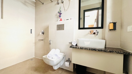 Gurgaon, Apartments, Flats, Houses & Villas, INR 2500/day,  Furnished,  Studio,  350 Sq. Feet,  Deluxe Room With Balcony Sec 38 Gurgaon