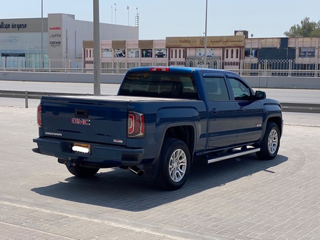 Manama, Vehicles, Cars & Trucks , BHD 7900,  GMC Sierra,  2017,  Automatic,  191550 KM,    (Blue)
