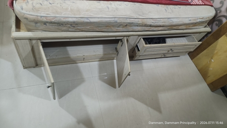 Dammam, Appliances, SAR 2000,  Bed-1Matters-1, Fridge-1, Washing Machine-1,Cubord-1,Gas Cylinder -2,stove-1,Table -1